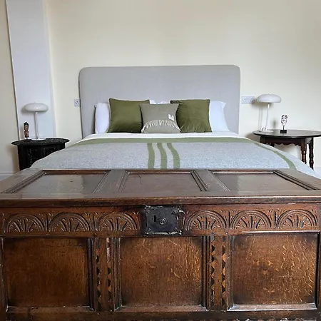 アパート Riverfront At The Blue Goat *