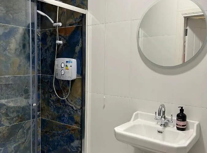 Riverfront At The Blue Goat Apartmán Ramelton